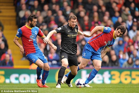 Thắng dễ Crystal Palace, Man City thắp lại giấc mộng vô địch - 3 Crystal Palace không có cơ hội kiếm điểm trước một Man City đầy quyết tâm ngày hôm nay