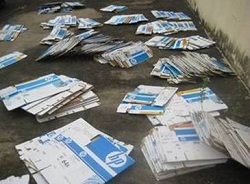 Nghiêm khắc xử phạt các cơ sở sản xuất mực in giả - 4 Nghiêm khắc xử phạt các cơ sở sản xuất mực in giả - 4