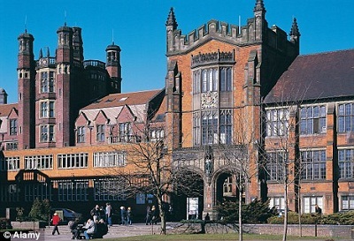 Hội thảo Đại học Newcastle, Anh Quốc: Cơ hội học bổng đến 100% học phí - 1 Hội thảo Đại học Newcastle, Anh Quốc: Cơ hội học bổng đến 100% học phí - 1