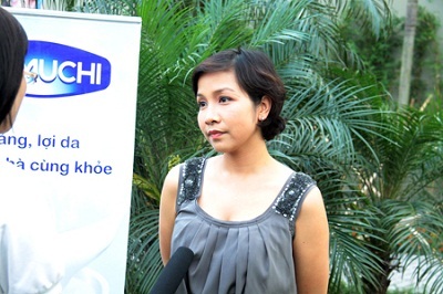 Ca sĩ Mỹ Linh hát cùng các bệnh nhân “nhí” - 6