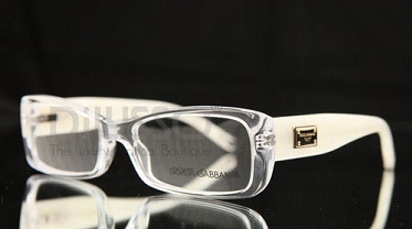 Xu hướng thời trang kính Hè nổi bật - 16