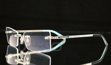 Xu hướng thời trang kính Hè nổi bật - 22