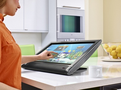 Rộ mốt “chơi" PC case liền màn hình - 2