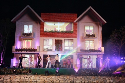 Lộng lẫy dạ tiệc bên sông tại Vincom Village - 4