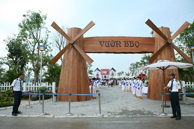 Lộng lẫy dạ tiệc bên sông tại Vincom Village - 8