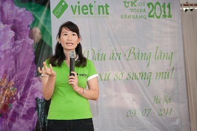 Dấu ấn bằng lăng trên xứ sở sương mù - 17 Dấu ấn bằng lăng trên xứ sở sương mù - 17