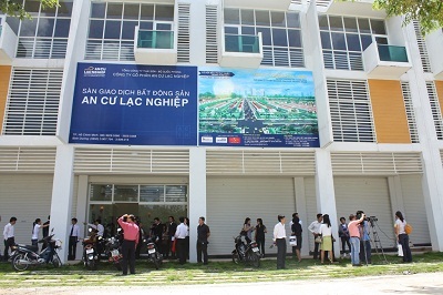 Đua đổ tiền vào đất nền giá rẻ - 1