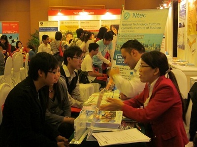 Nhiều suất học bổng 50% và 100% của trường NTEC (New Zealand) và Đại học Deakin (Úc) - 1 Nhiều suất học bổng 50% và 100% của trường NTEC (New Zealand) và Đại học Deakin (Úc) - 1
