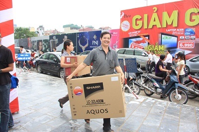 Kỷ lục bán hàng của một siêu thị điện máy - 5