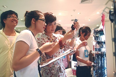 Phỏng vấn “Không bàn tròn” quanh chuyện mua sắm thông minh - 3