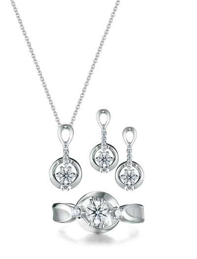 Vương miện GOODMAN - Tôn Vinh vẻ đẹp Miss Ngôi Sao 2011 - 3 Vương miện GOODMAN - Tôn Vinh vẻ đẹp Miss Ngôi Sao 2011 - 3