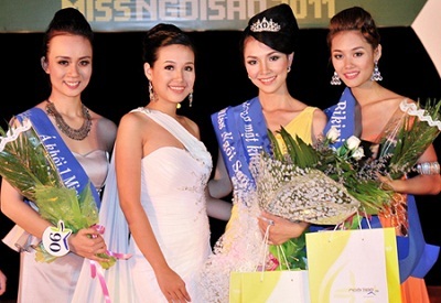 Vương miện GOODMAN - Tôn Vinh vẻ đẹp Miss Ngôi Sao 2011 - 5 Vương miện GOODMAN - Tôn Vinh vẻ đẹp Miss Ngôi Sao 2011 - 5