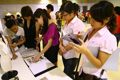 Nghề thiết kế thời trang “đắt hàng” - 1