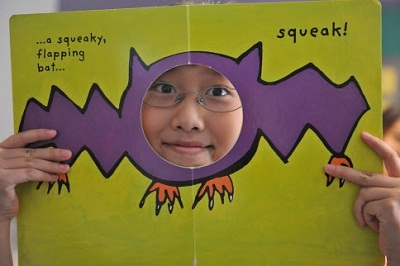 Chú sâu đói bụng giúp các bé 7 tuổi học tiếng Anh như thế nào? - 2