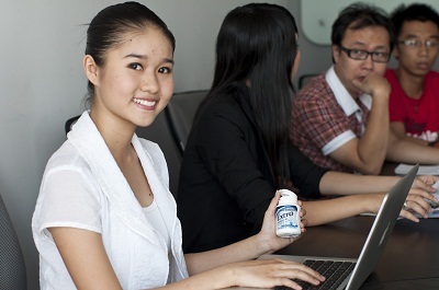 Những cách chăm sóc răng miệng nơi công sở - 3