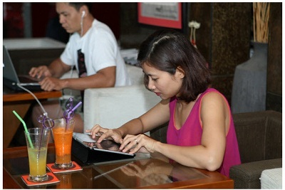 Phóng viên Thu Hiền: Có thêm nhiều trải nghiệm thú vị nhờ Galaxy Tab 10.1 - 1