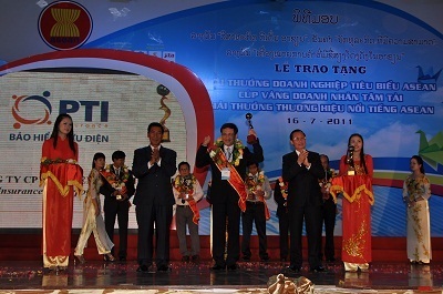 PTI đạt TOP 100 giải thưởng sao vàng Đất Việt - 1