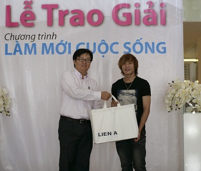 Trao giải chương trình Làm mới Cuộc sống - 2