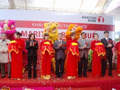 Maritime Bank Huế khai trương trụ sở mới - 6 Maritime Bank Huế khai trương trụ sở mới - 6