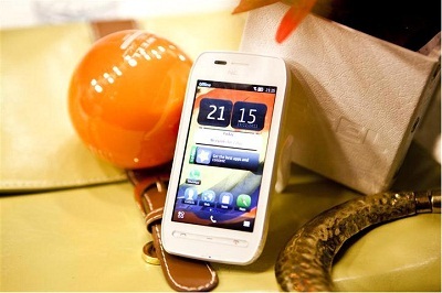 Đánh giá Nokia 603: Nhanh, mạnh, giá hấp dẫn - 3 Đánh giá Nokia 603: Nhanh, mạnh, giá hấp dẫn - 3