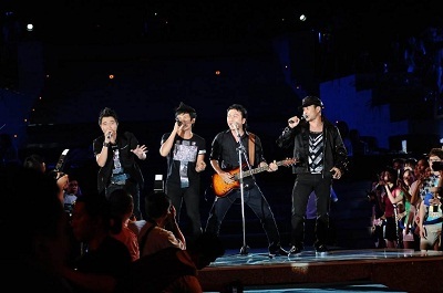 Bùng nổ đêm Giáng sinh với Tiger Blue Xmas - 3 Bùng nổ đêm Giáng sinh với Tiger Blue Xmas - 3