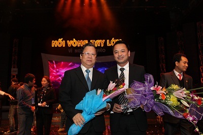 Gặp gỡ người 10 năm nối vòng tay lớn - 1