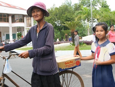 Xuân ấm no cho trẻ em nghèo - 3 Xuân ấm no cho trẻ em nghèo - 3