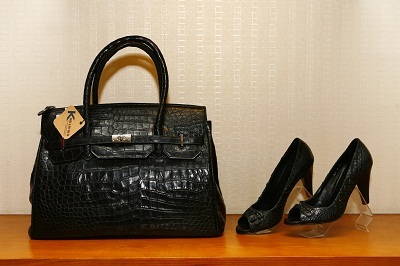 Thời trang da Cá sấu, Đà điểu - Qùa tặng hấp dẫn ngày 8/3 - 2 Thời trang da Cá sấu, Đà điểu - Qùa tặng hấp dẫn ngày 8/3