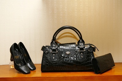 Thời trang da Cá sấu, Đà điểu - Qùa tặng hấp dẫn ngày 8/3 - 3 Thời trang da Cá sấu, Đà điểu - Qùa tặng hấp dẫn ngày 8/3