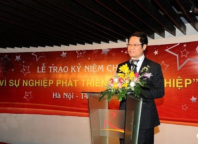 Vị doanh nhân 90 tuổi đón nhận Kỉ niệm chương “Vì sự phát triển Doanh nghiệp”