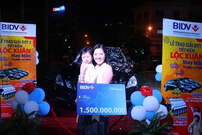 BIDV trao giải thưởng chương trình Lộc Xuân May Mắn 2012 đợt 2