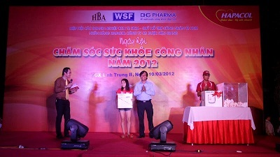 Tài trợ 2 tỷ đồng chăm sóc sức khỏe công nhân