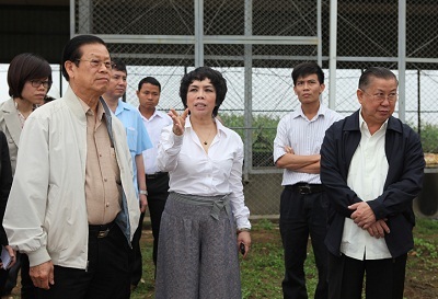 Đoàn lãnh đạo cấp cao nước CHDCND Lào thăm và làm việc tại trang trại TH