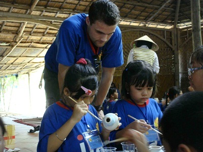 Hào hứng phiêu lưu, ngao du thế giới - Hè 2012 - 1 Hào hứng phiêu lưu, ngao du thế giới - Hè 2012