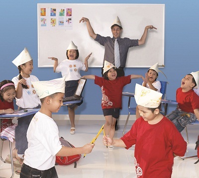 Hào hứng phiêu lưu, ngao du thế giới - Hè 2012 - 2 Hào hứng phiêu lưu, ngao du thế giới - Hè 2012