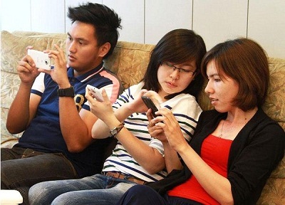 Những hình ảnh đầu tiên của HTC One X tại showroom HTC 