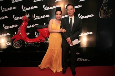 Sao tưng bừng tiệc tùng