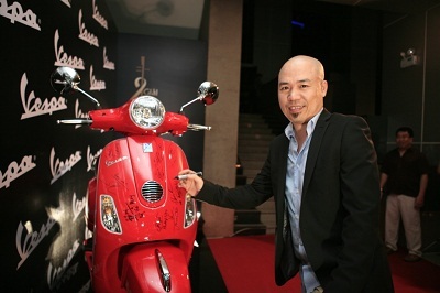 Sao tưng bừng tiệc tùng