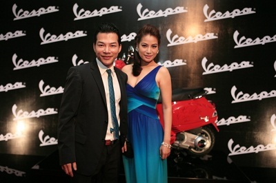 Sao tưng bừng tiệc tùng