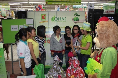 Nhộn nhịp ngày hội thu gom Pin đã qua sử dụng lần 3 tại BigC - 4 Nhộn nhịp ngày hội thu gom Pin đã qua sử dụng lần 3 tại BigC