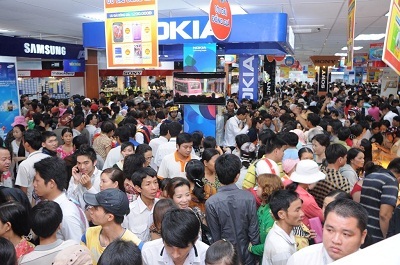 Chen chúc mua sắm tại Nguyễn Kim