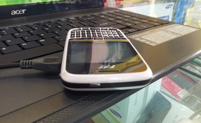 FPT F99 3G - điện thoại kiêm Modem 3G ăn khách - 2 FPT F99 3G - điện thoại kiêm Modem 3G ăn khách