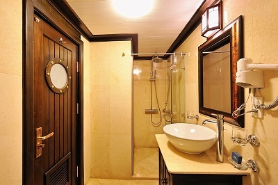 Paradise Cruises Hạ Long - 7.00 VNĐ hưởng dịch vụ 5 sao