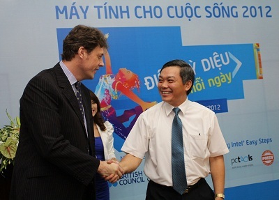 Cải thiện đời sống “số” cho người dân Việt Nam - 2 Cải thiện đời sống “số” cho người dân Việt Nam - 2