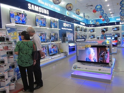 “Cho thuê Tivi LCD miễn phí xem Euro”