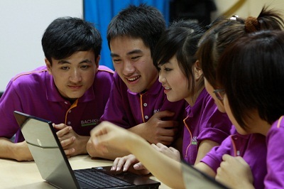 Bachkhoa-Aptech: Sự lựa chọn của giới trẻ đam mê CNTT - 2 “Đào tạo cùng doanh nghiệp” là hướng đi ưu việt để đảm bảo việc làm cho sinh viên