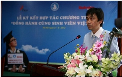 PICO hỗ trợ 75 tỷ đồng cho sinh viên Việt Nam - 1 Ông Nguyễn Huy Lộc - Tổng Biên tập Báo Sinh Viên Việt Nam phát biểu ý kiến.