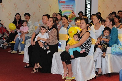 Hỏi nhanh đáp kỹ cùng các Bác sĩ nhi khoa hàng đầu thành phố - 3 Mẹ Ốc cười tươi vì những ví dụ hóm hỉnh của Bác sĩ