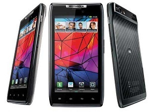 Giảm 30% khi mua ĐTDĐ tại Thành Công Mobile - 5 Motorola Razr XT910 - Khát khao mãnh liệt: 12,598,000vnd
