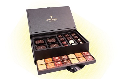 Đón mùa trăng với bánh trung thu phong cách Châu Âu - 9 Moon Festival Luxury Gift set